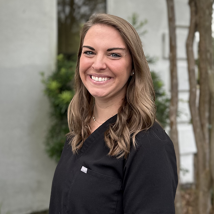 Dental assistant Kat